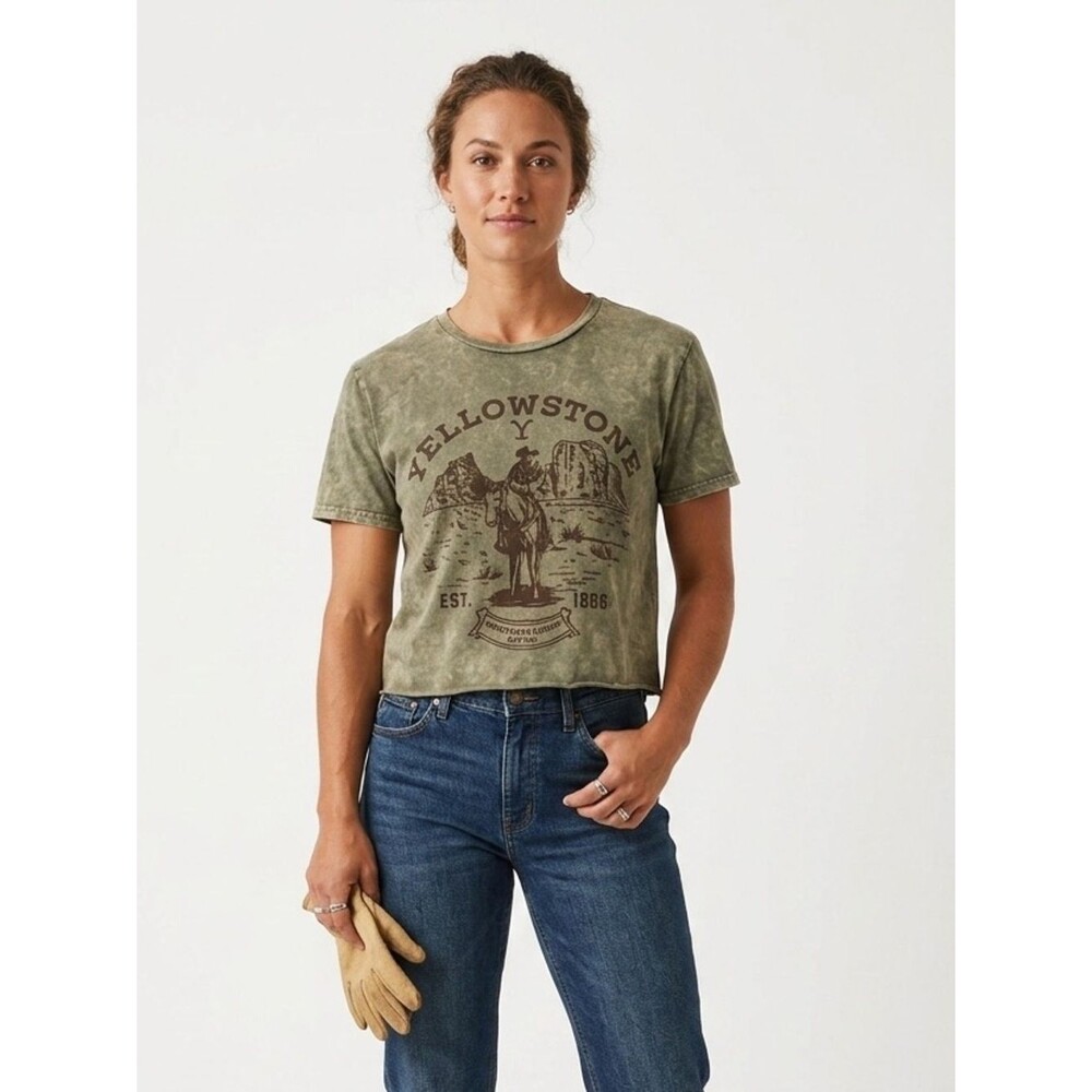 Yellowstone Dutton Ranch Graphic Crop T-Shirt Olive Acid Wash Size Medium